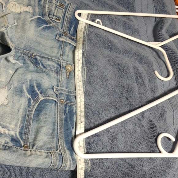 Ladies Shorts - Picture 12 of 13